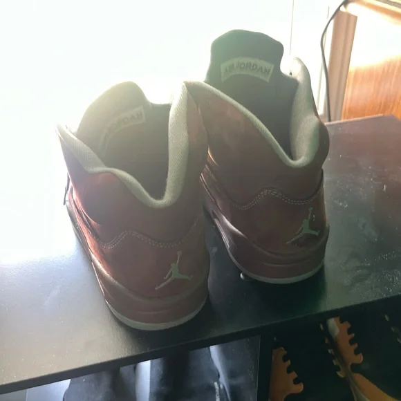 Size 11 - Air Jordan 5 Retro SE 2023 Burgundy - Picture 4 of 7